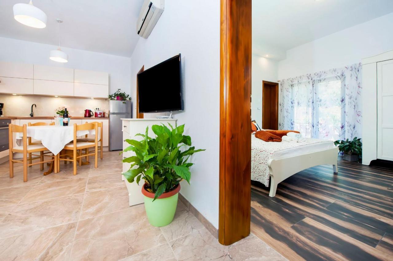 Apartments Karmen Rovinj Dış mekan fotoğraf